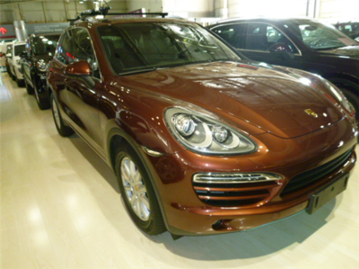 天津港12款保時(shí)捷現(xiàn)車熱銷，天津鴻興汽車貿(mào)易總代理顏色齊全